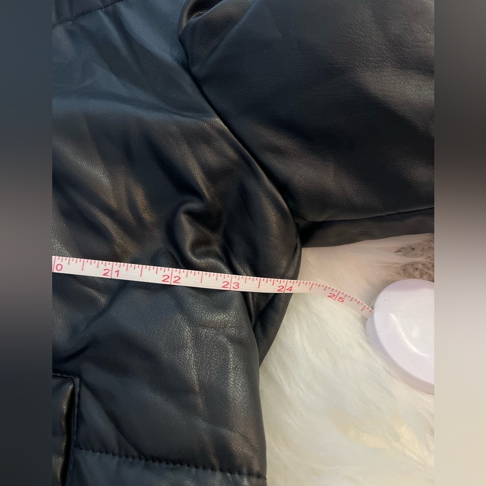 Avec Les Filles Faux-Leather Puffer Coat size medium EUC - Picture 7 of 12